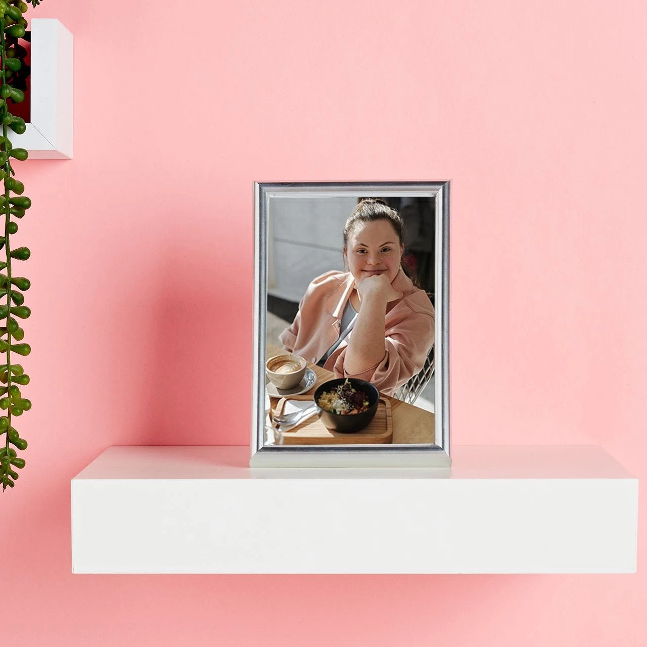 Stacy Silver Photo Frame - Image 2